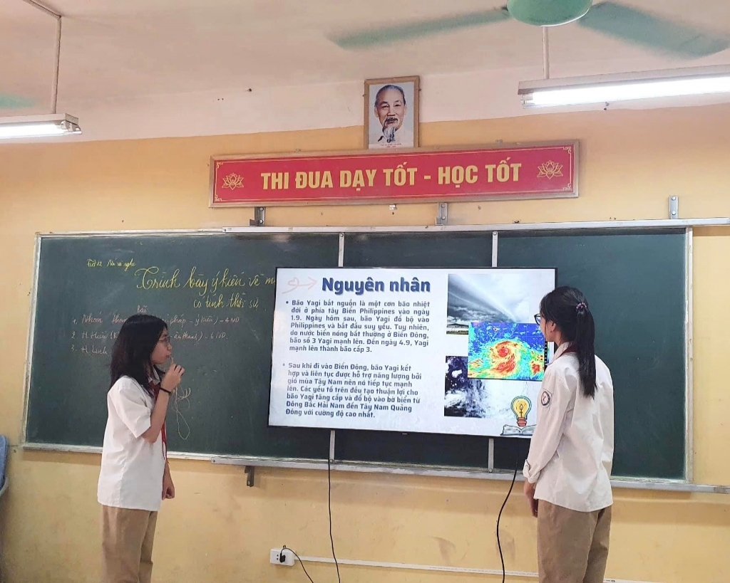 Học sinh thuyết trình bài học môn Ngữ Văn