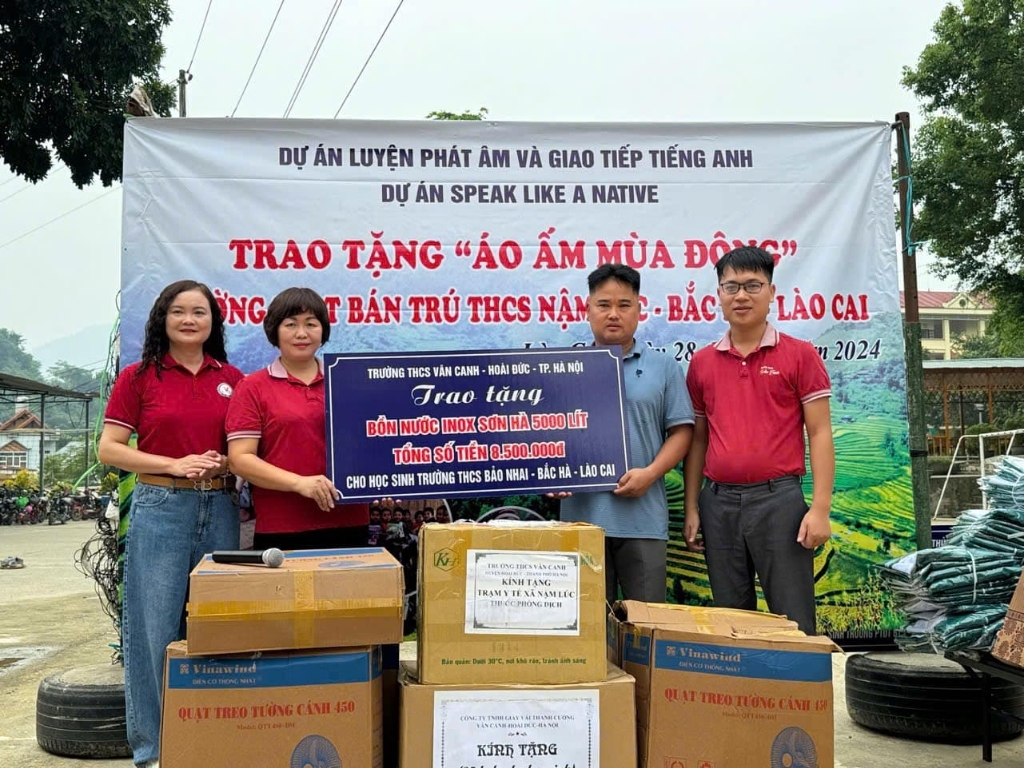 Chương trình thiện nguyện “kết nối yêu thương hướng về các trường bị bão lũ”