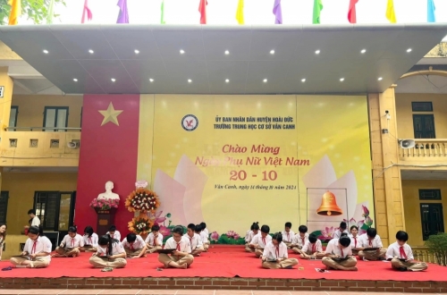 Chào mừng ngày phụ nữ việt nam 20/10 năm học 2024 - 2025