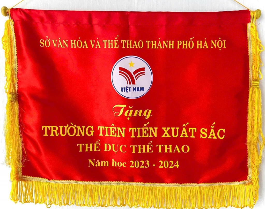 Khen thưởng Trường Tiên tiến xuất sắc Thể dục Thể thao năm học 2023-2024