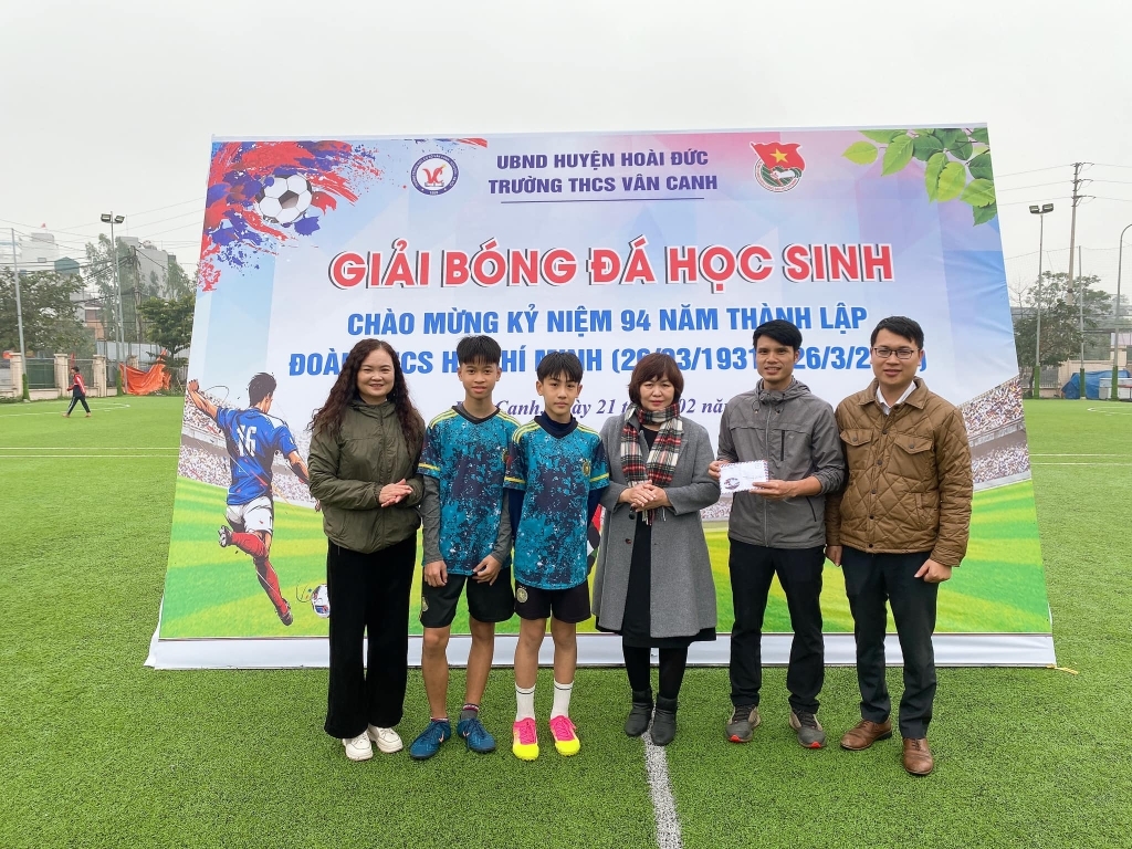 Lễ khai mạc giải bóng đá học sinh năm học 2024 - 2025