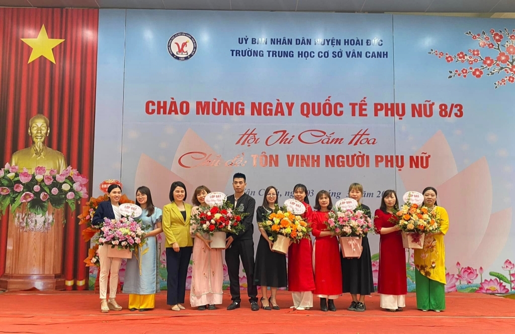 Chào mừng ngày quốc tế phụ nữ 8/3 - hội thi cắm hoa chủ đề “tôn vinh người phụ nữ”