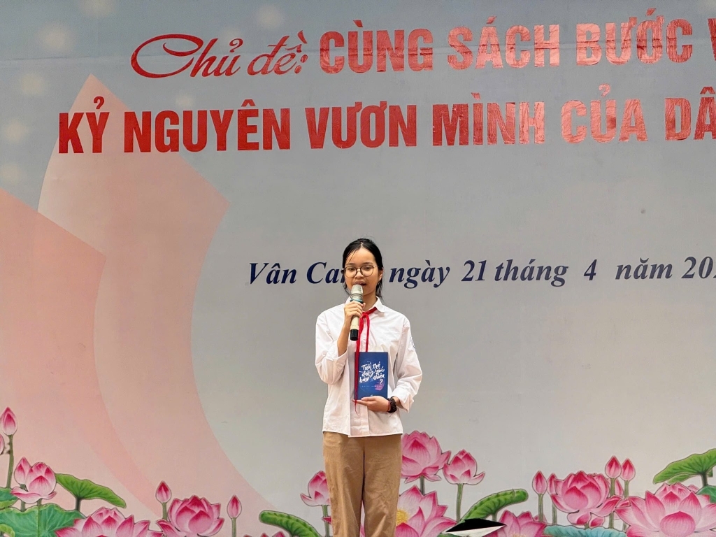 Ngày sách và văn hoá đọc Việt Nam- Cùng sách bước vào kỷ nguyên vươn mình của dân tộc