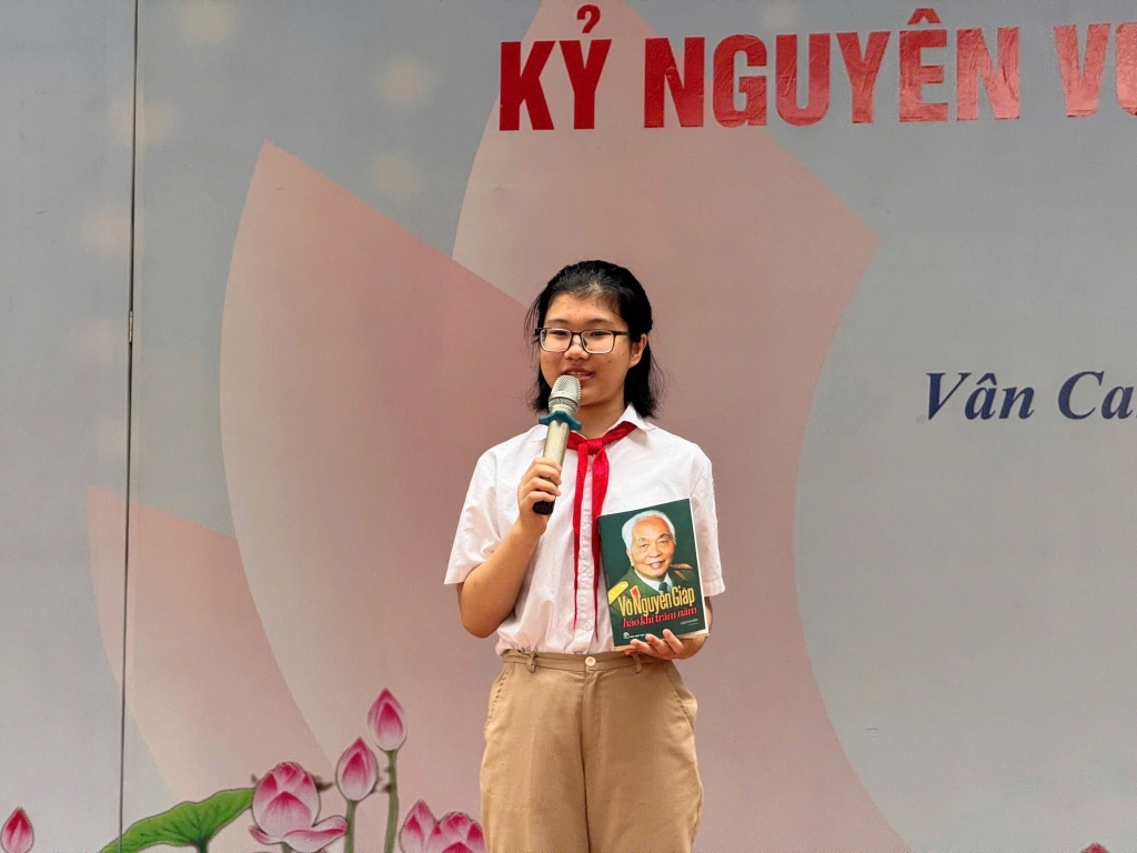 Ngày sách và văn hoá đọc Việt Nam- Cùng sách bước vào kỷ nguyên vươn mình của dân tộc