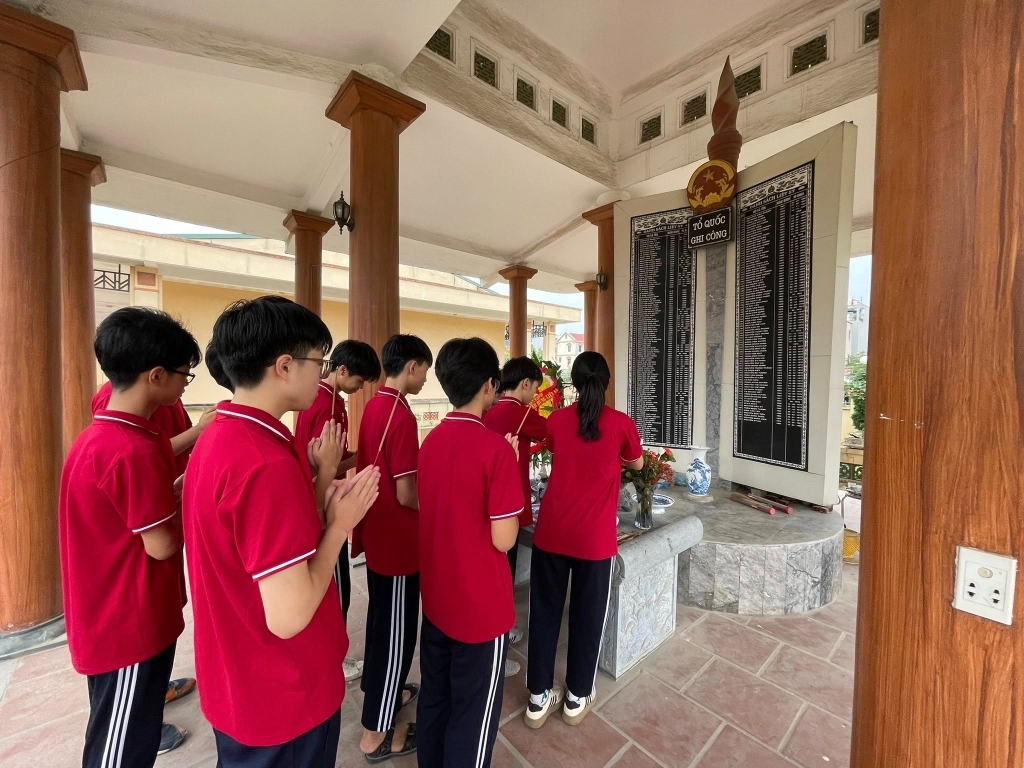 Chào mừng kỷ niệm 50 năm ngày giải phóng miền nam, thống nhất đất nước (30/4/1975 - 30/4/2025)