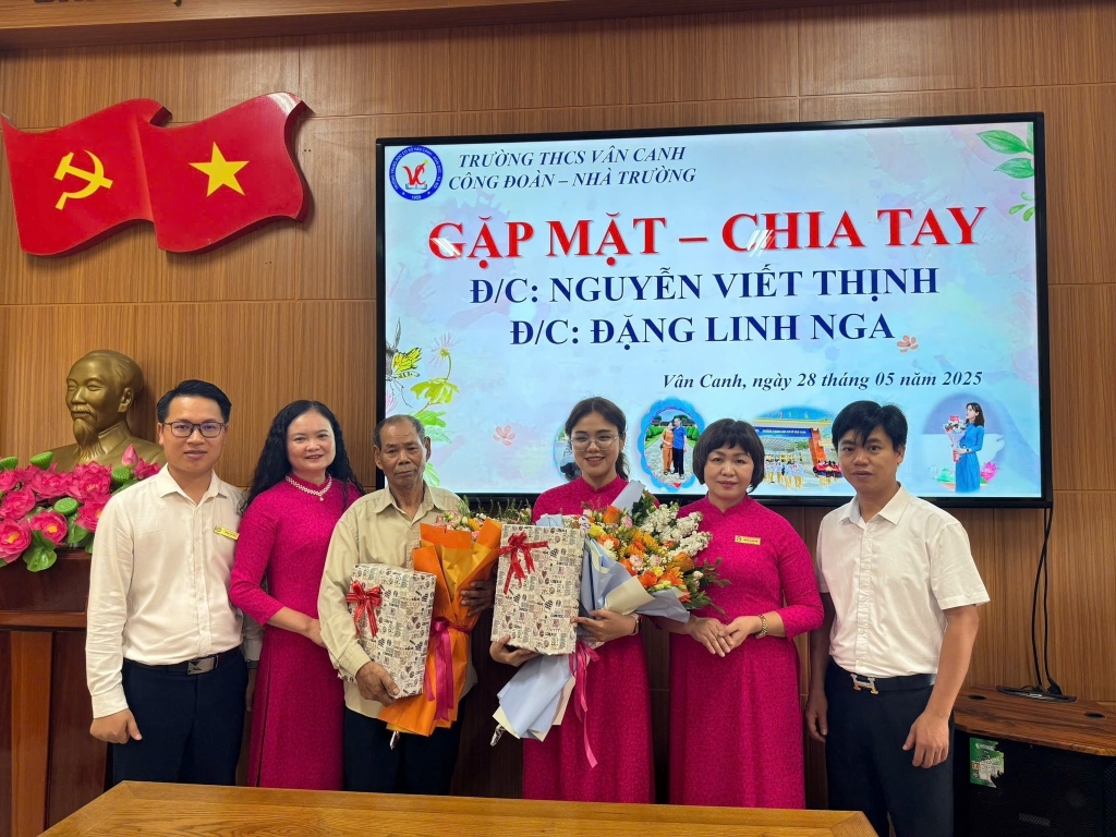 Gặp mặt, chia tay Đ/c Nguyễn Viết Thịnh, Đ/c Đặng Linh Nga
