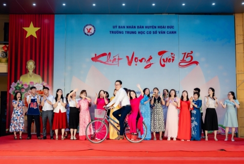 Tri ân thầy cô và trưởng thành của học sinh Khối 9 (niên khóa 2021 - 2025)