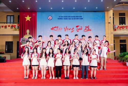 Tri ân thầy cô và trưởng thành của học sinh Khối 9 (niên khóa 2021 - 2025)