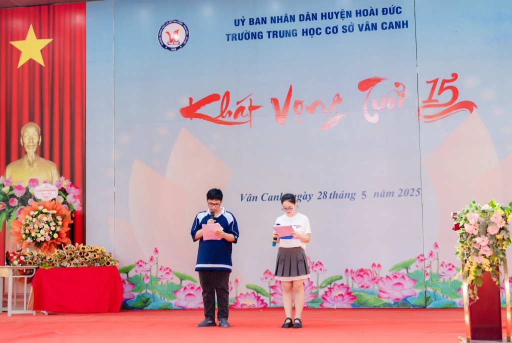 Tri ân thầy cô và trưởng thành của học sinh Khối 9 (niên khóa 2021 - 2025)