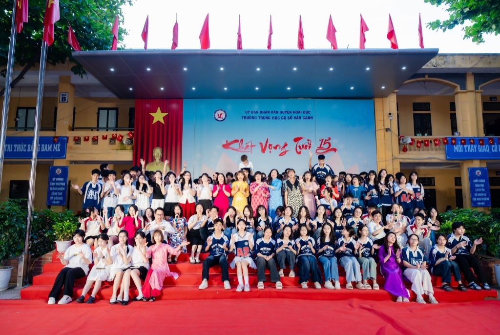 Tri ân thầy cô và trưởng thành của học sinh Khối 9 (niên khóa 2021 - 2025)