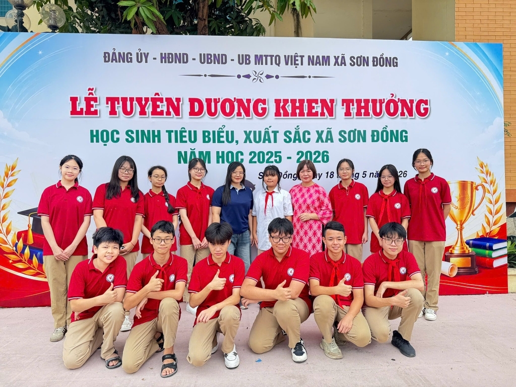 Xã Sơn Đồng tuyên dương, khen thưởng học sinh tiêu biểu năm học 2025 – 2026
