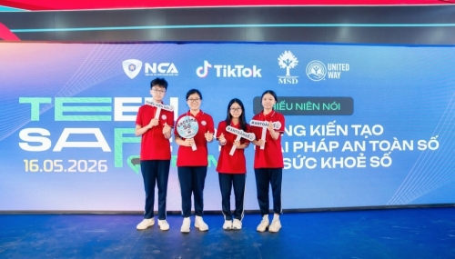 Thầy cô, phụ huynh và học sinh trường THCS Vân Canh tham dự chương trình “Thiếu niên nói 2026