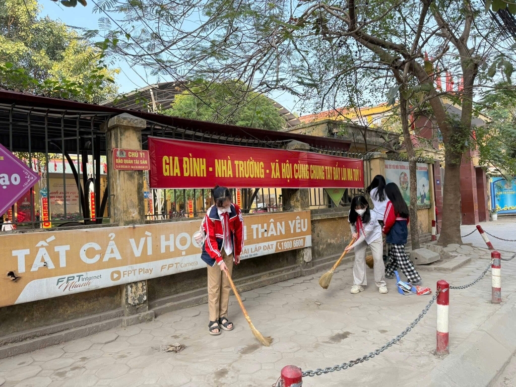 Tham gia phong trào “sáng – xanh – sạch – đẹp” năm 2026