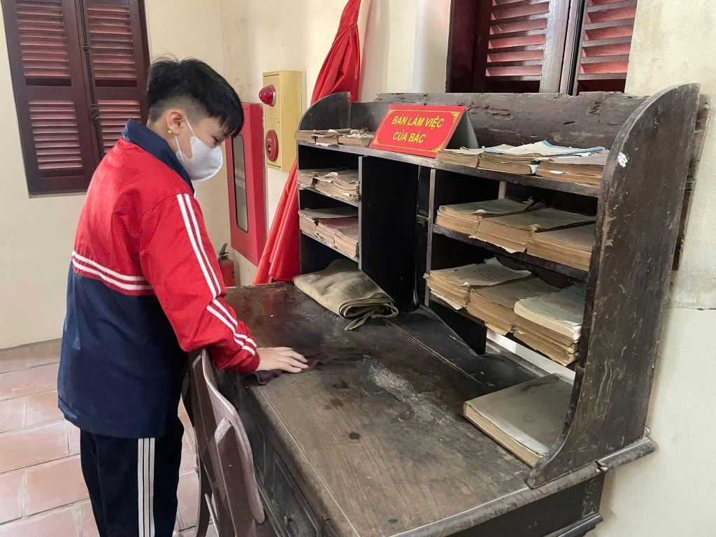 Tham gia phong trào “sáng – xanh – sạch – đẹp” năm 2026