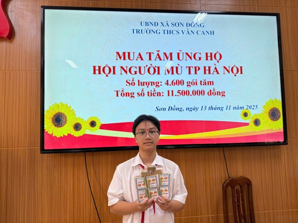 Chung tay ủng hộ hội người mù thành phố Hà Nội