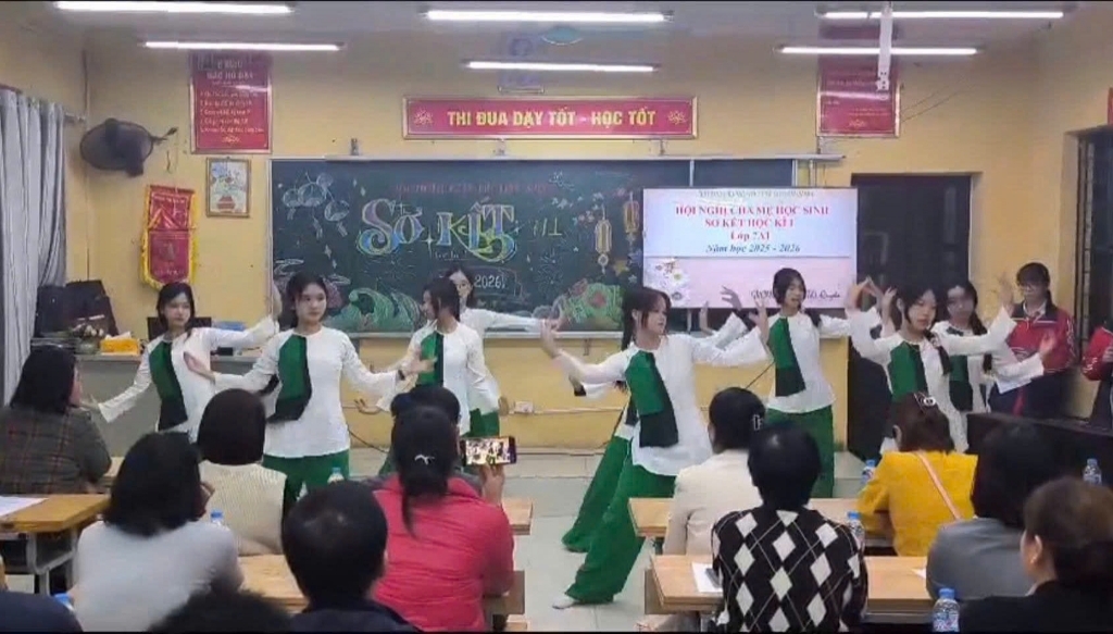 Hội nghị cha mẹ học sinh sơ kết học kì 1 năm học 2025–2026