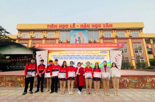 Ra quân dự thi học sinh giỏi các môn văn hoá cấp thành phố