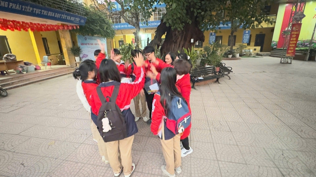 Ra quân dự thi học sinh giỏi các môn văn hoá cấp thành phố