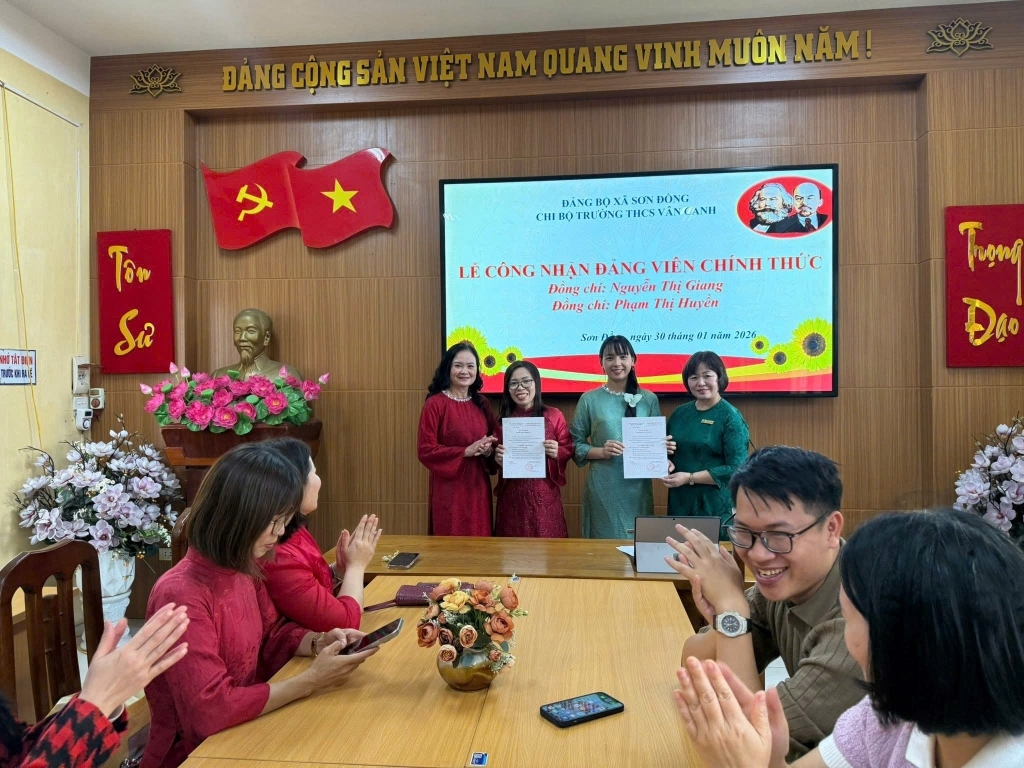 Lễ công nhận Đảng viên chính thức