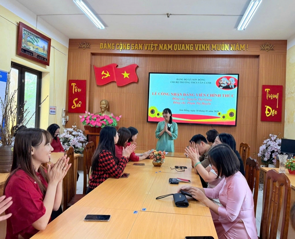 Lễ công nhận Đảng viên chính thức