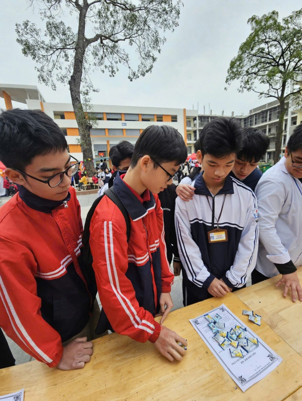 Tham gia ngày hội STEM trường THPT Hoài Đức A