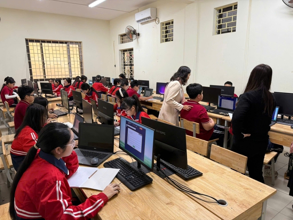 Học sinh trường THCS Vân Canh tham gia đấu trường Vioedu cấp trường