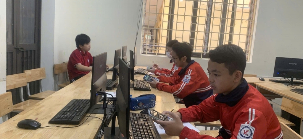 Học sinh trường THCS Vân Canh tham gia đấu trường Vioedu cấp trường