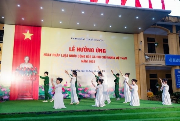 Lễ hưởng ứng “Ngày Pháp luật nước Cộng hoà xã hội chủ nghĩa Việt Nam” năm 2025