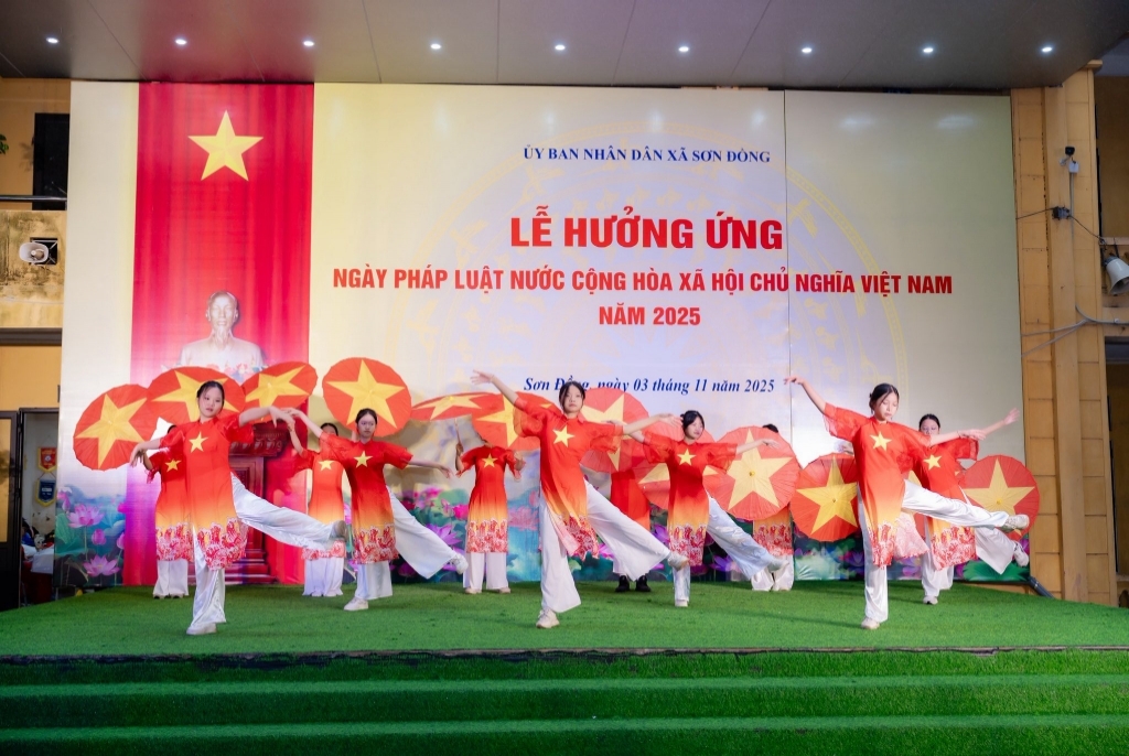 Lễ hưởng ứng “Ngày Pháp luật nước Cộng hoà xã hội chủ nghĩa Việt Nam” năm 2025