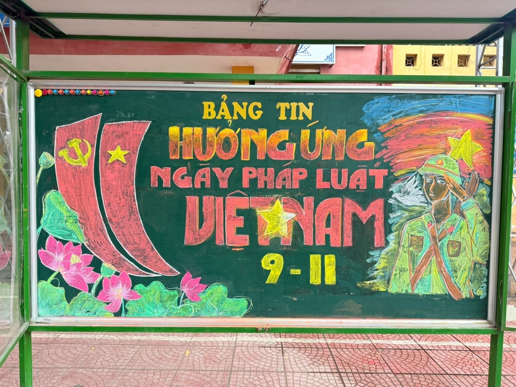 Lễ hưởng ứng “Ngày Pháp luật nước Cộng hoà xã hội chủ nghĩa Việt Nam” năm 2025