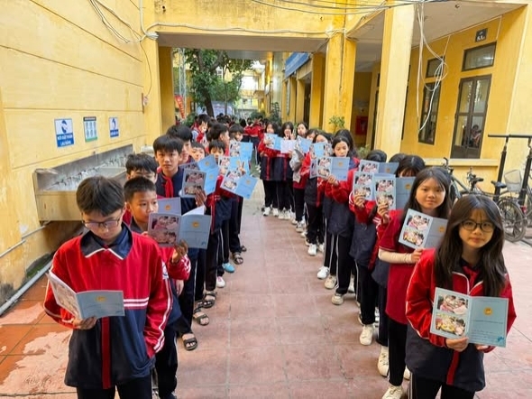 Khám sức khoẻ định kỳ cho học sinh