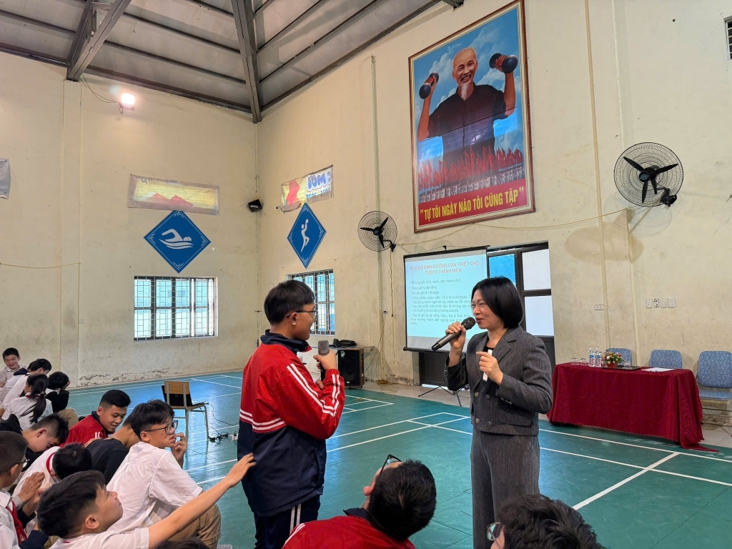 Truyền thông chăm sóc sức khỏe sinh sản vị thành niên, giáo dục giới tính cho học sinh