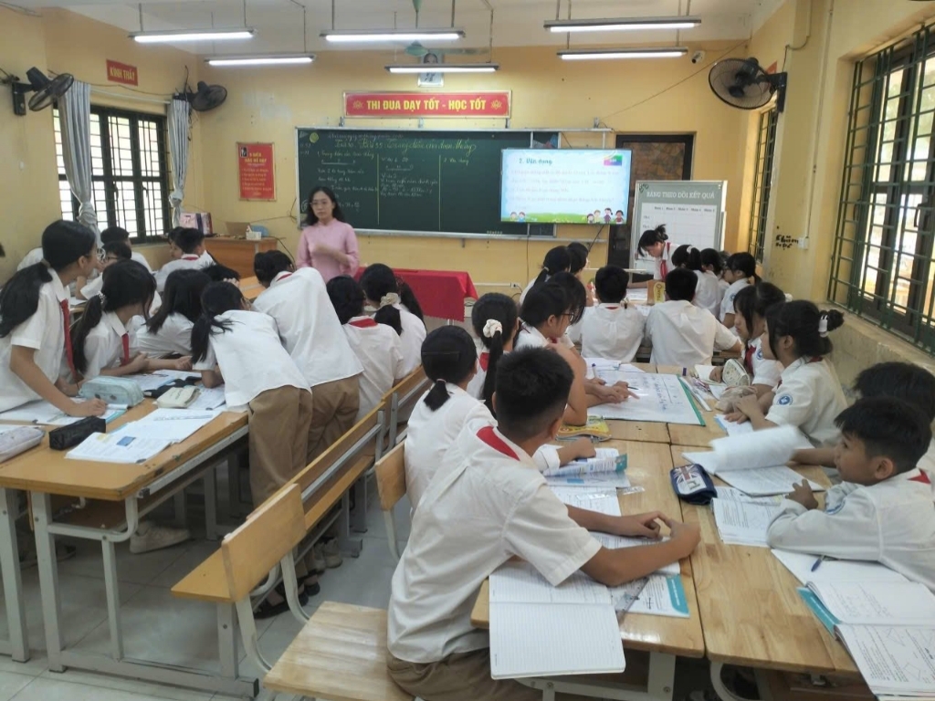 👩‍🏫👩‍🏫 Hội thi giáo viên dạy giỏi xã Sơn Đồng năm học 2025-2026 👩‍🏫👩‍🏫