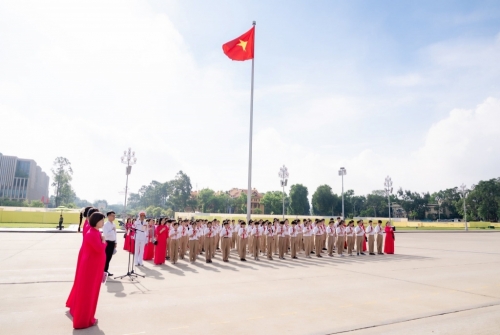 Lễ báo công dâng Bác tại Lăng Chủ tịch Hồ Chí Minh năm 2025