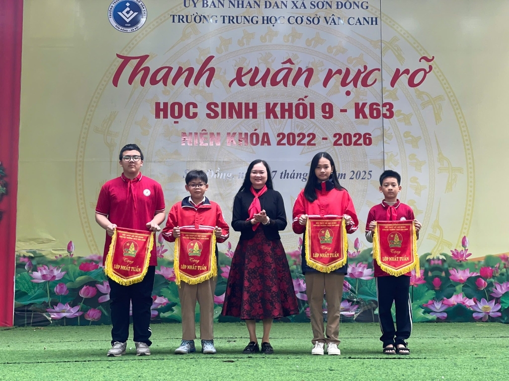 Rực rỡ sắc cờ – Lan tỏa tinh thần thi đua Vân Canh