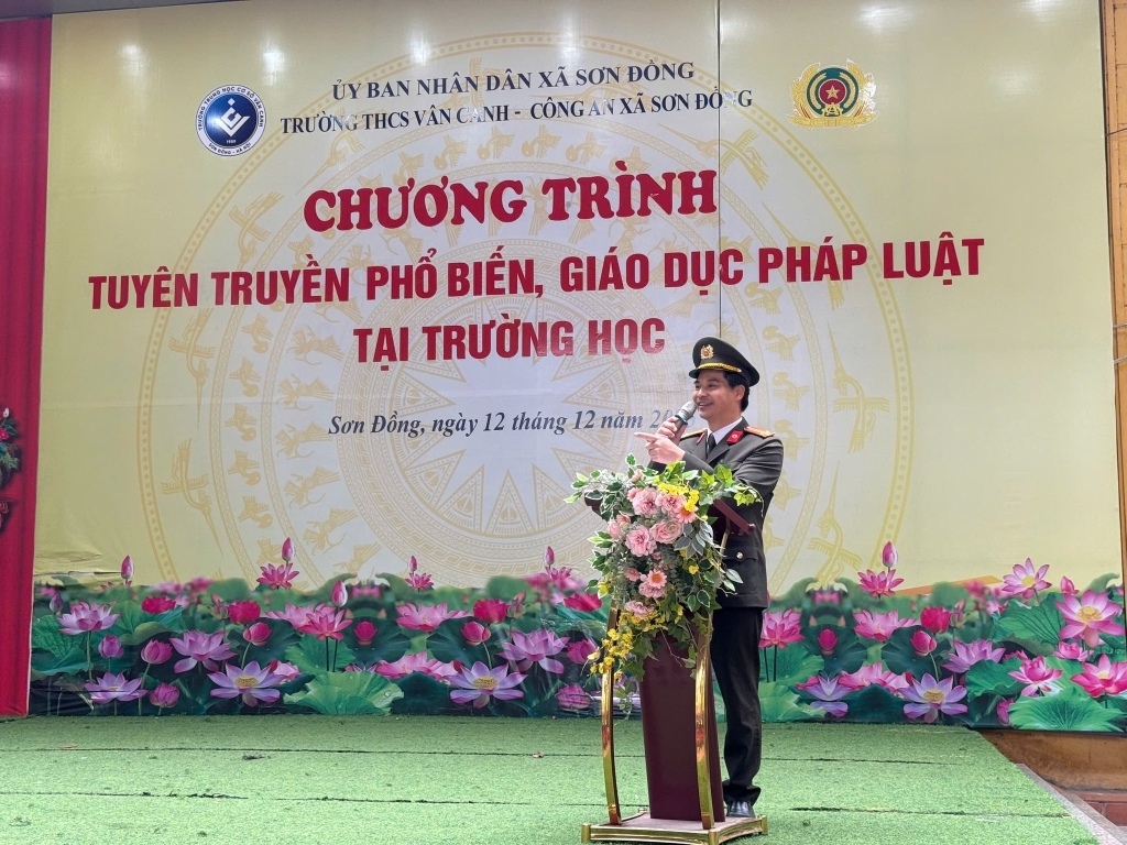 Tuyên truyền, phổ biến giáo dục pháp luật tại Trường THCS Vân Canh