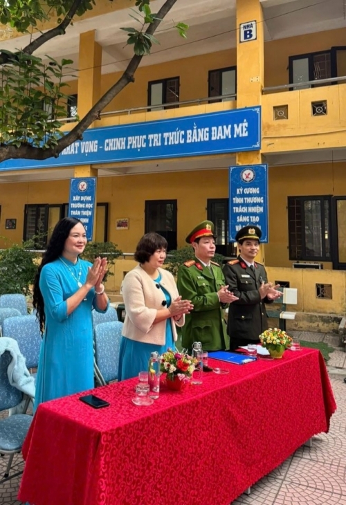 Tuyên truyền, phổ biến giáo dục pháp luật tại Trường THCS Vân Canh