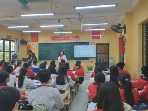Hưởng ứng phong trào thi đua “dạy tốt – học tốt”